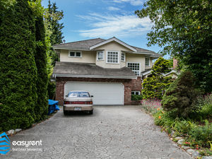 (easyrent.ca) 3 Level Luxury 5 Bed Home in Dundarave w/ Ocean View! Avail June 1st!