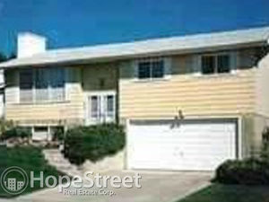 5 Bedroom Home in Brentwood