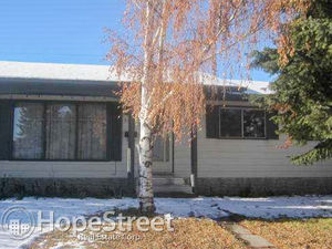 2 Bedroom Basement Suite in Marlborough