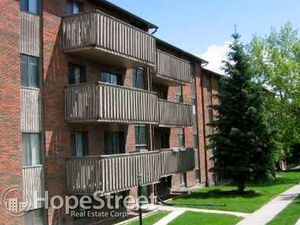 Clean Condo in Canyon Meadows: Utilities Included