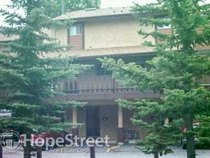 Great 2 Bedroom Condo for Rent in Oakridge