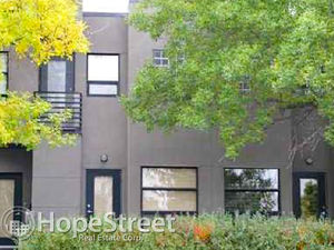 4 Bedroom Townhouse in Killarney: Pet Negotiable