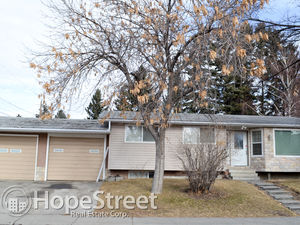 3 Bd Main Floor in Raddisson Heights: Pet Friendly & UTILITIES INCLUDED