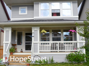 3 Bedroom House in Bridlewood: Pets Negotiable