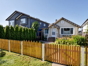 Renfrew Heights 3 Bed 1 Bath 2 Level 1650sf Main House w/ Fireplace & Yards