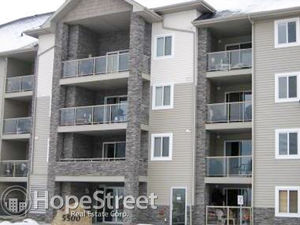 2 Bedroom Condo in Somerset