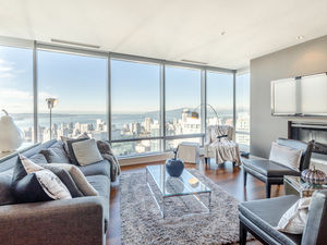 SHANGRI-LA top of the world & super fabulous FULLY FURNISHED luxe deluxe 2bd+2bth+2pkg+lkr SEPTEMBER 1st