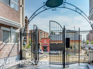 2 Br Townhouse for Rent in Connaught: Pet Negotiable