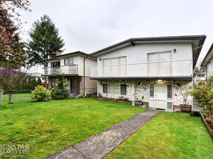 Renfrew Heights Updated 3 Bed 1.5 Bath Main Floor Suite w/ Decks