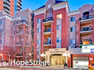 2 Bedroom Condo in Connaught